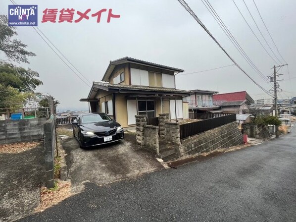 伊勢川島駅 徒歩8分 1階の物件外観写真